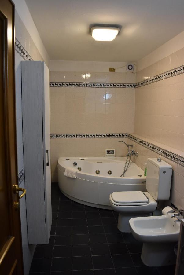 Relais Lorebian Ξενοδοχείο Πίζα Εξωτερικό φωτογραφία